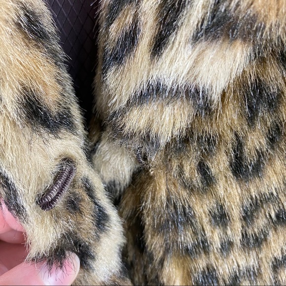 ❌SOLD❌ DO NOT BUY🚫VTG 60/70s Astraka WWF Faux Fur Leopard Print Coat - Picture 3 of 10